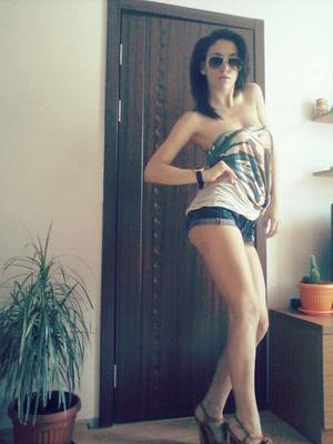 Meet local singles like Lucia from West Virginia who want to fuck tonight