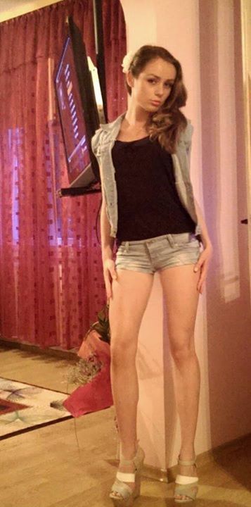 Kadence from Ohio is looking for adult webcam chat
