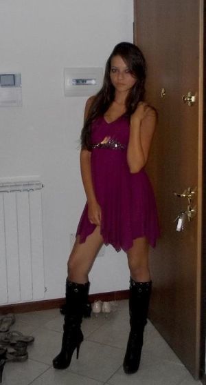 Escorts like Erin are down to fuck you now!