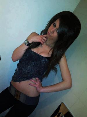 Finding a fuck buddy like Selena from Wisconsin has never been easier