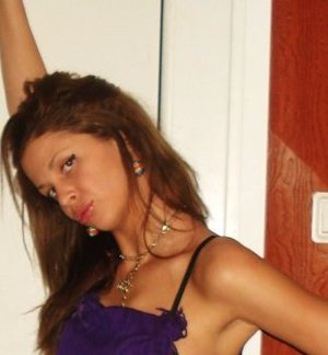 Escorts like Gloria are down to fuck you now!