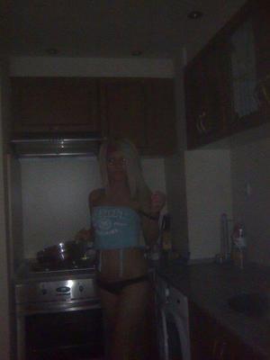 Hettie from New Geneva, Pennsylvania is looking for adult webcam chat