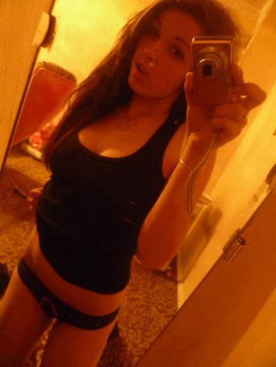 Ellen is a cheater looking for a guy like you!