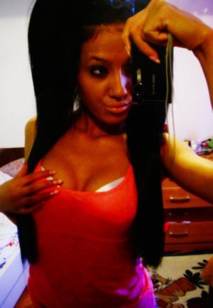 April is a cheater looking for a guy like you!
