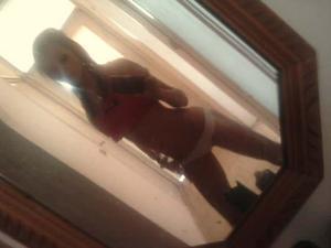 Looking for girls down to fuck? Maeve from Ohio is your girl