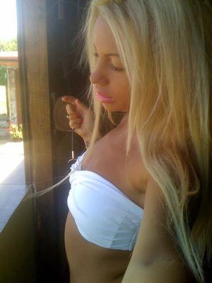 Asia from Pennsylvania is looking for adult webcam chat