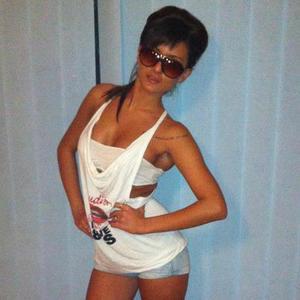 Finding a fuck buddy like Dakota from Quebec has never been easier